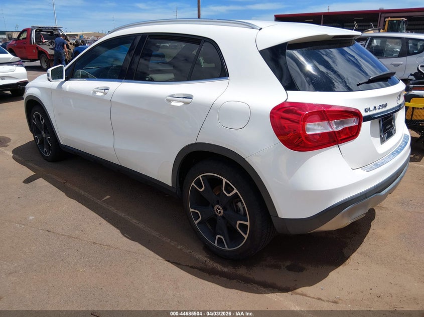 2020 Mercedes-benz Gla-klasse VIN W1NTG4GB0LJ694378 IAAI salvage auction — WATER/FLOOD, Wait Title, sold $3,750 on 2026-08-14 (photo 3)