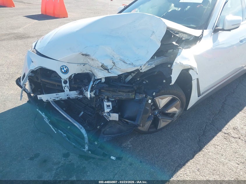 2023 BMW I4 VIN WBY73AW00PFR12409 IAAI salvage auction — LEFT FRONT, Wait Title, sold $8,600 on 2026-07-13 (photo 6)