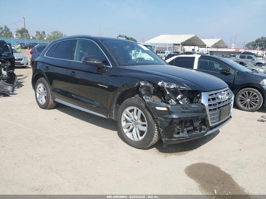 2020 Audi Q5 VIN WA1ANAFYXL2085084 IAAI salvage auction — RIGHT FRONT, Wait Title, sold $9,000 on 2026-07-29 (photo 1)