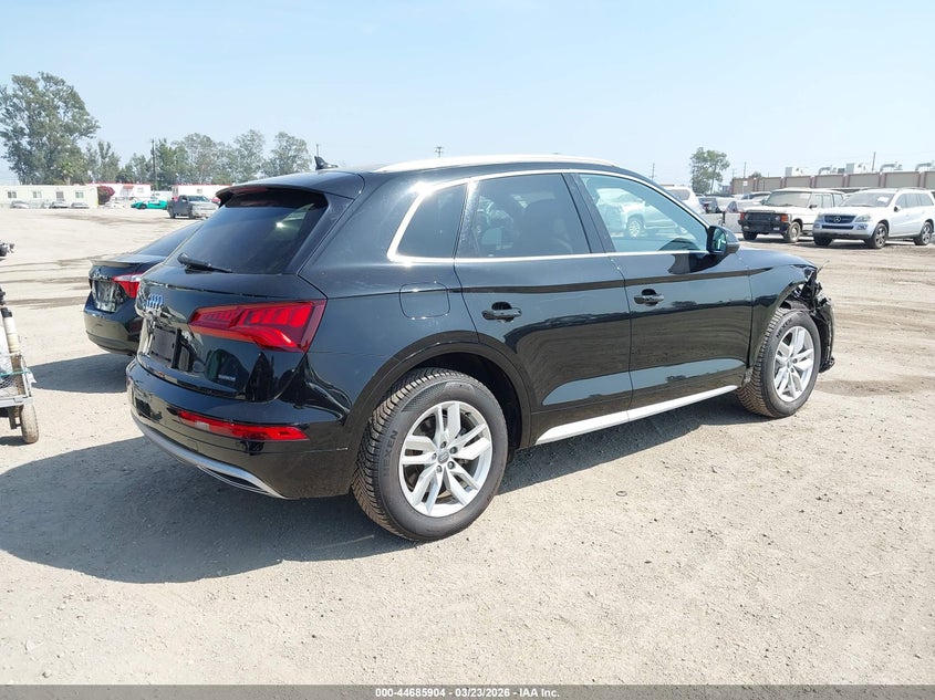 2020 Audi Q5 VIN WA1ANAFYXL2085084 IAAI salvage auction — RIGHT FRONT, Wait Title, sold $9,000 on 2026-07-29 (photo 4)