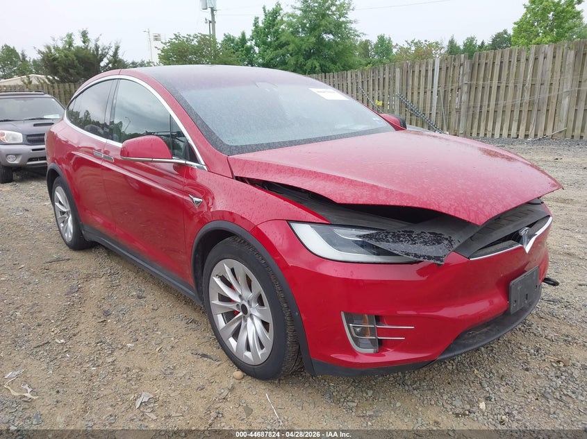 2019 Tesla Model x VIN 5YJXCDE44KF180418 IAAI salvage auction — LEFT SIDE, Salvage Title, sold $15,650 on 2026-07-20 (photo 1)