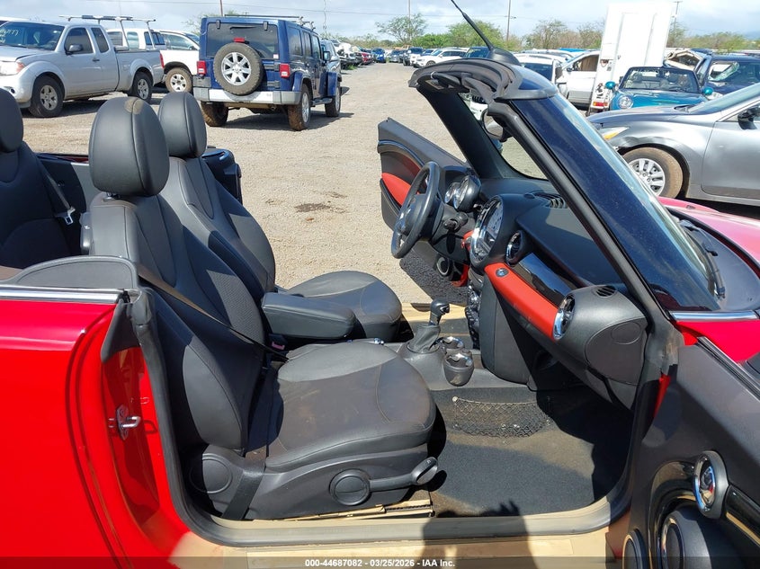 2013 Mini Convertible VIN WMWZN3C50DT568672 IAAI salvage auction — WATER/FLOOD, Bill Of Sale (Hawaii), sold $25 on 2026-08-25 (photo 5)