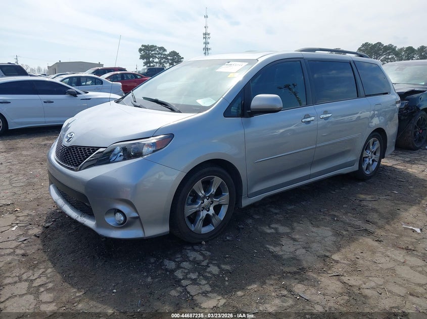 2014 Toyota Sienna VIN 5TDXK3DC6ES419246 IAAI salvage auction — FRONT END, Wait Title, sold $1,650 on 2026-07-22 (photo 2)