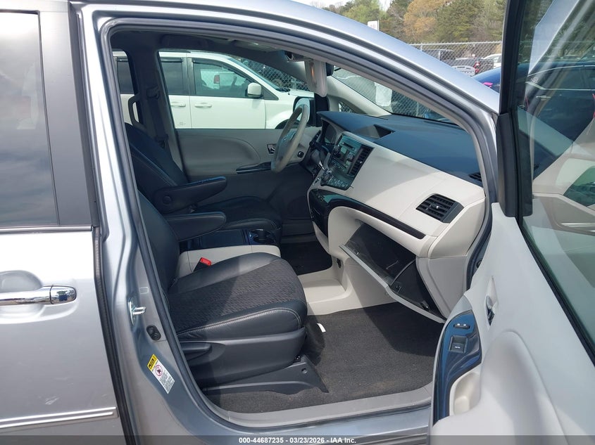 2014 Toyota Sienna VIN 5TDXK3DC6ES419246 IAAI salvage auction — FRONT END, Wait Title, sold $1,650 on 2026-07-22 (photo 5)