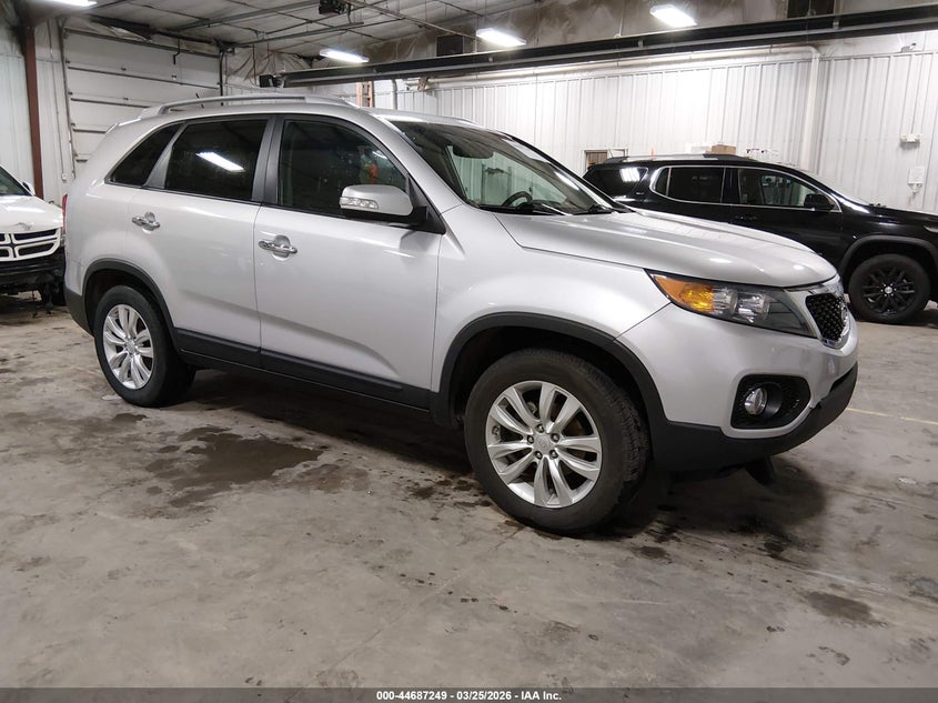 2011 Kia Sorento VIN 5XYKU4A26BG185902 IAAI salvage auction — FRONT END, Salvage (Iowa), sold $1,650 on 2026-07-10 (photo 1)