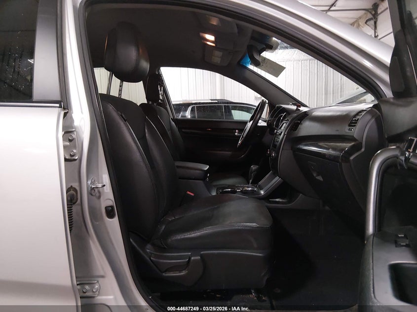 2011 Kia Sorento VIN 5XYKU4A26BG185902 IAAI salvage auction — FRONT END, Salvage (Iowa), sold $1,650 on 2026-07-10 (photo 5)