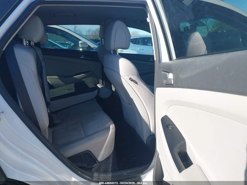 2018 Hyundai Tucson VIN KM8J33A42JU727001 IAAI salvage auction — FRONT END, Wait Title, sold $3,050 on 2026-07-06 (photo 8)