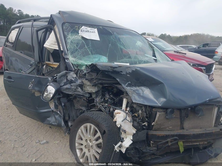 2008 Toyota Sienna VIN 5TDZK22C68S166083 IAAI salvage auction — RIGHT SIDE, Salvage (Georgia), sold $800 on 2026-07-07 (photo 6)