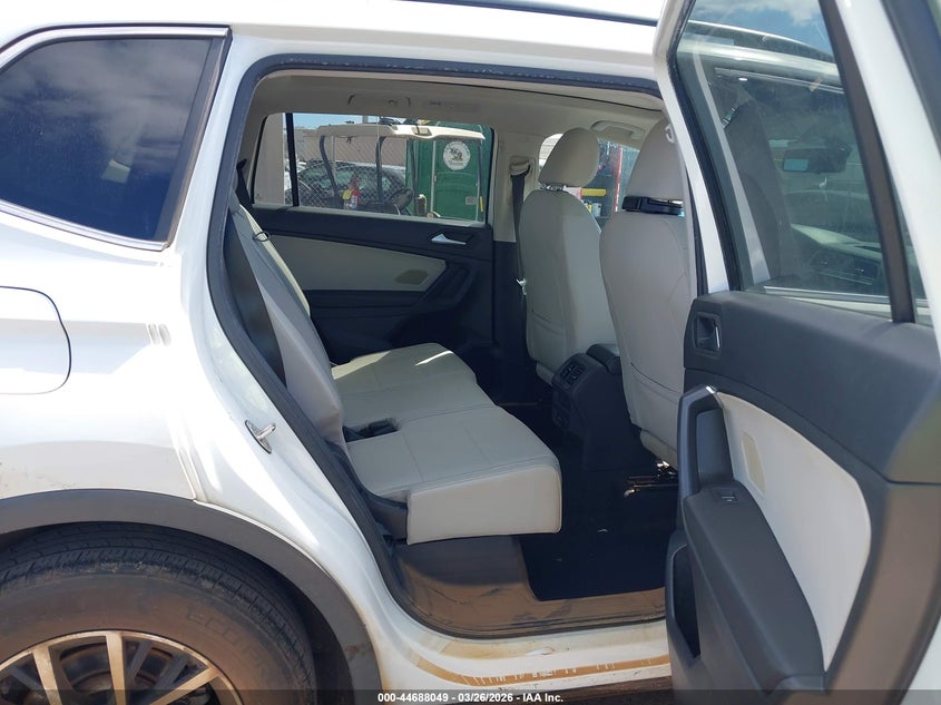 2021 Volkswagen Tiguan VIN 3VV3B7AX5MM046049 IAAI salvage auction — WATER/FLOOD, Salvage (Hawaii), sold $2,550 on 2026-07-28 (photo 8)