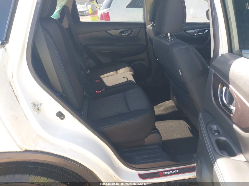 2018 Nissan Rogue VIN KNMAT2MT3JP559532 IAAI salvage auction — REAR END, Salvage (Alabama), sold $1,875 on 2026-07-07 (photo 8)