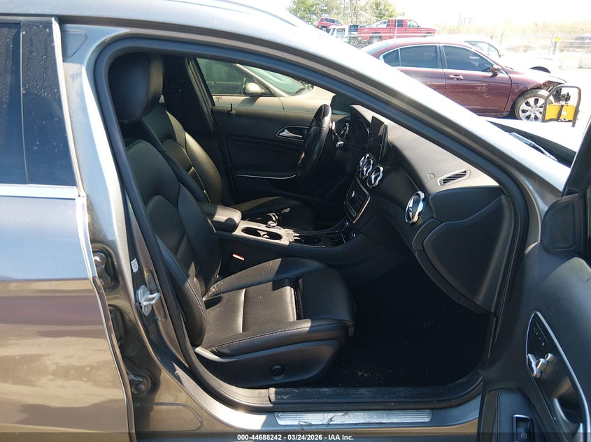 2018 Mercedes-benz Gla-klasse VIN WDCTG4GB0JJ448512 IAAI salvage auction — FRONT END, Wait Title, sold $3,250 on 2026-07-08 (photo 5)