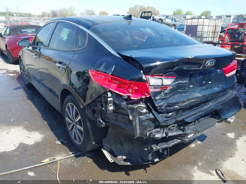 2019 Kia Optima VIN 5XXGT4L38KG300518 IAAI salvage auction — RIGHT SIDE, Wait Title, sold $1,200 on 2026-07-13 (photo 3)