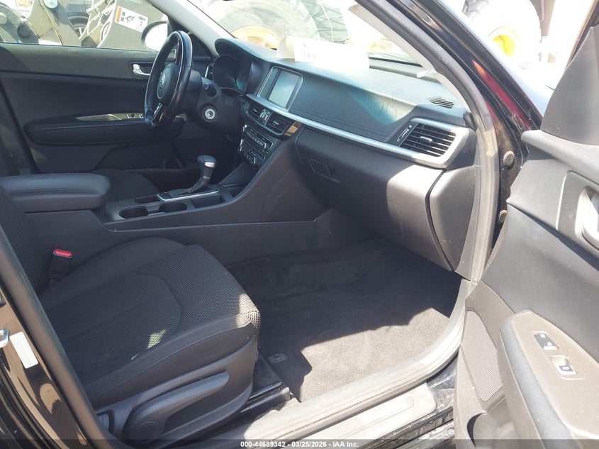 2019 Kia Optima VIN 5XXGT4L38KG300518 IAAI salvage auction — RIGHT SIDE, Wait Title, sold $1,200 on 2026-07-13 (photo 5)