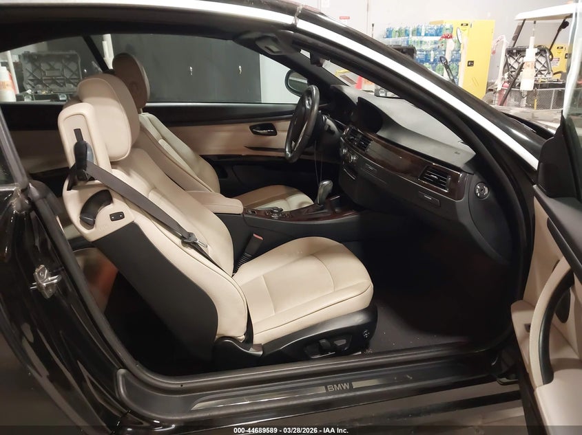 2011 BMW 3er VIN WBADW3C50BE538404 IAAI salvage auction — LEFT FRONT, Salvage (Alabama), sold $1,300 on 2026-07-20 (photo 5)