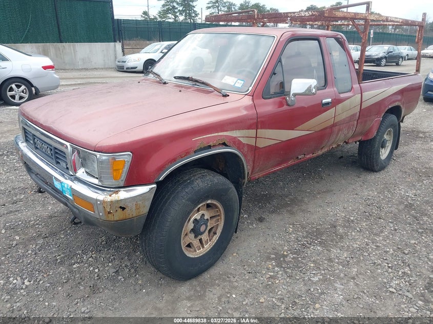 1989 Toyota Pickup VIN JT4VN13G1K5000794 IAAI salvage auction — FRONT & REAR, Clear (New York), sold $1,800 on 2026-07-28 (photo 2)