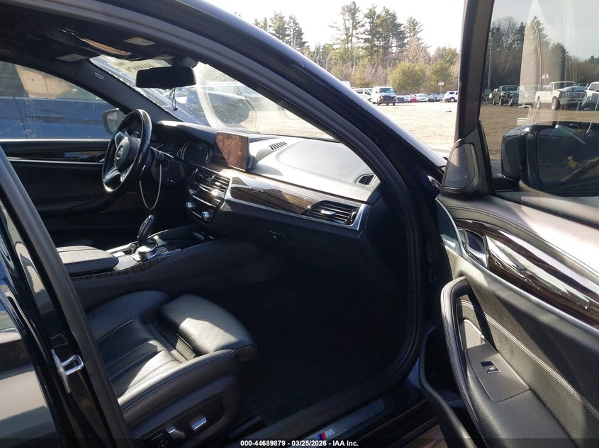 2018 BMW 5er VIN WBAJE7C56JWD52813 IAAI salvage auction — REAR END, Salvage (Massachusetts), sold $15,900 on 2026-07-09 (photo 5)