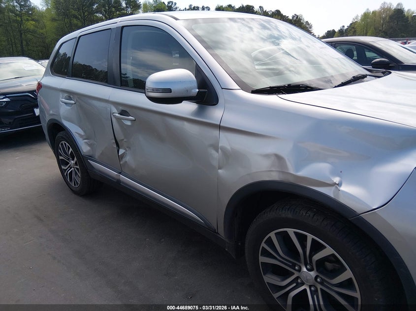2018 Mitsubishi Outlander VIN JA4AD3A3XJZ071524 IAAI salvage auction — SIDE, Salvage (North Carolina), sold $3,150 on 2026-07-31 (photo 6)