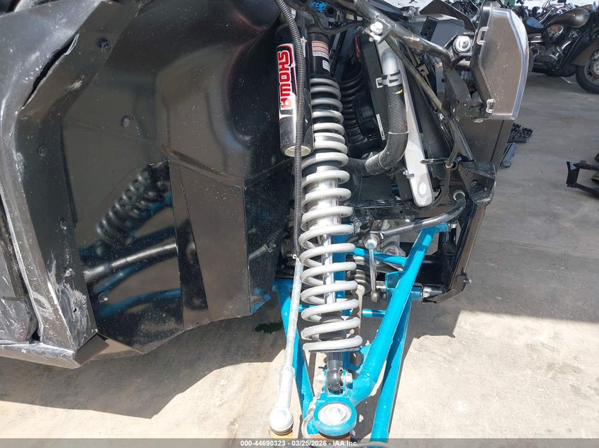 2025 Kawasaki VIN JKARTCE14SB501086 IAAI salvage auction — ROLLOVER, Original (Texas), sold $4,050 on 2026-07-05 (photo 8)