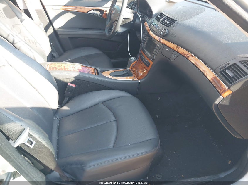 2008 Mercedes-benz E-klasse VIN WDBUF56X48B358749 IAAI salvage auction — REAR END, Salvage - Greater Than 75% (Maryland), sold $1,100 on 2026-07-07 (photo 5)