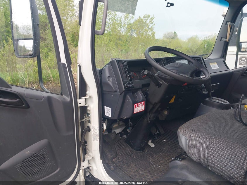 2025 Isuzu Npr VIN 54DC4W1D3SS211332 IAAI salvage auction — FRAME DAMAGE, Salvage Title, sold $24,500 on 2026-07-15 (photo 7)