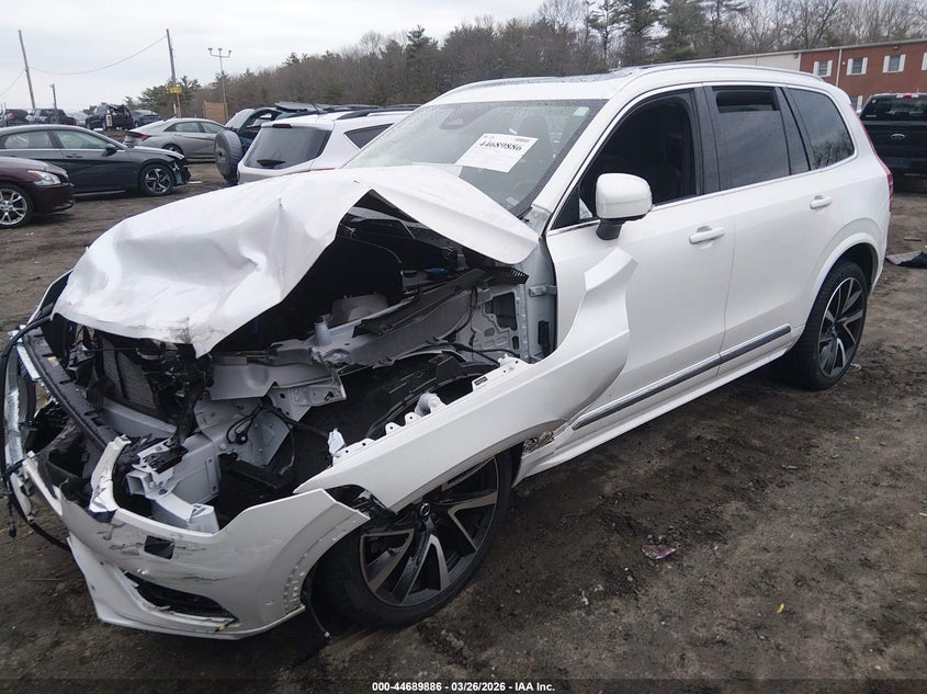 2024 Volvo Xc90 VIN YV4062PE2R1196541 IAAI salvage auction — LEFT FRONT, Salvage (Massachusetts), sold $10,200 on 2026-07-07 (photo 2)