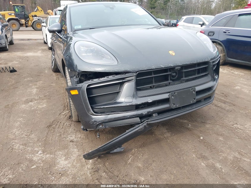 2023 Porsche Macan VIN WP1AA2A57PLB16813 IAAI salvage auction — FRONT END, Salvage (Massachusetts), sold $27,125 on 2026-07-17 (photo 6)