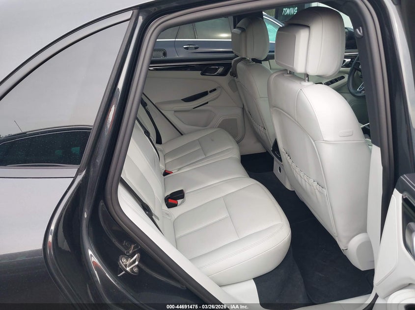 2023 Porsche Macan VIN WP1AA2A57PLB16813 IAAI salvage auction — FRONT END, Salvage (Massachusetts), sold $27,125 on 2026-07-17 (photo 8)