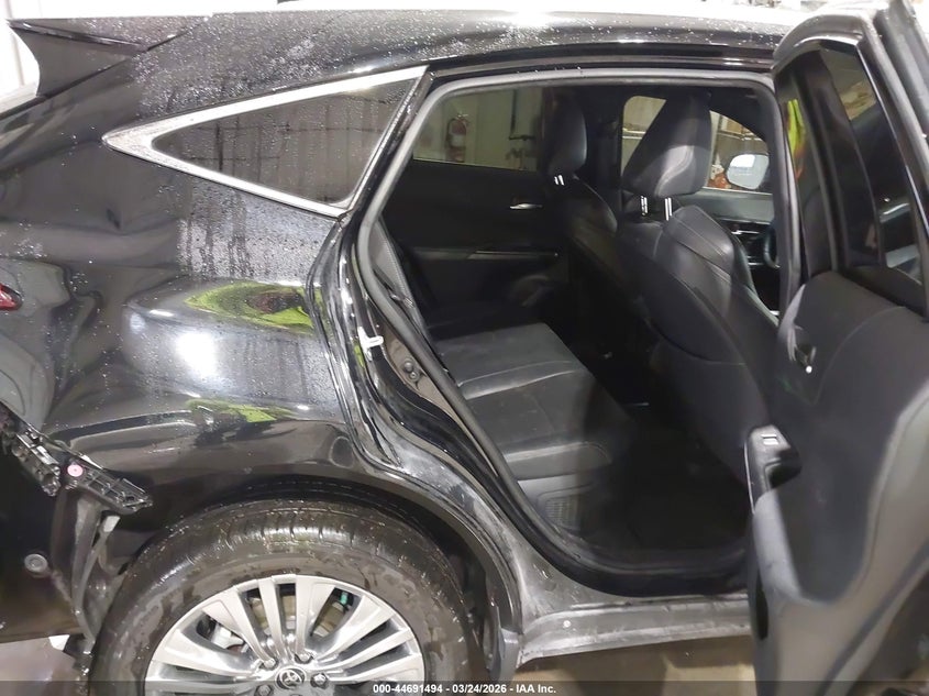 2021 Toyota Venza VIN JTEAAAAH1MJ001455 IAAI salvage auction — REAR END, Salvage (Missouri), sold $8,975 on 2026-07-27 (photo 8)
