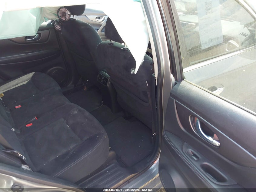 2016 Nissan Rogue VIN JN8AT2MT2GW008642 IAAI salvage auction — FRONT END, Wait Title, sold $475 on 2026-07-15 (photo 8)