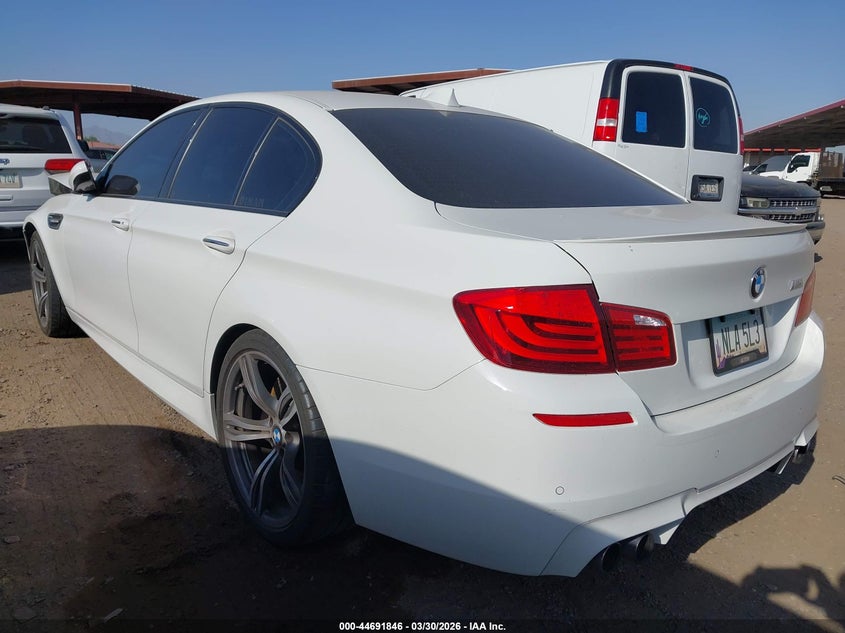 2013 BMW M5 VIN WBSFV9C57DD096952 IAAI salvage auction — FRONT END, Wait Title, sold $14,750 on 2026-08-04 (photo 3)