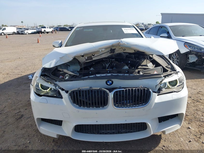 2013 BMW M5 VIN WBSFV9C57DD096952 IAAI salvage auction — FRONT END, Wait Title, sold $14,750 on 2026-08-04 (photo 6)