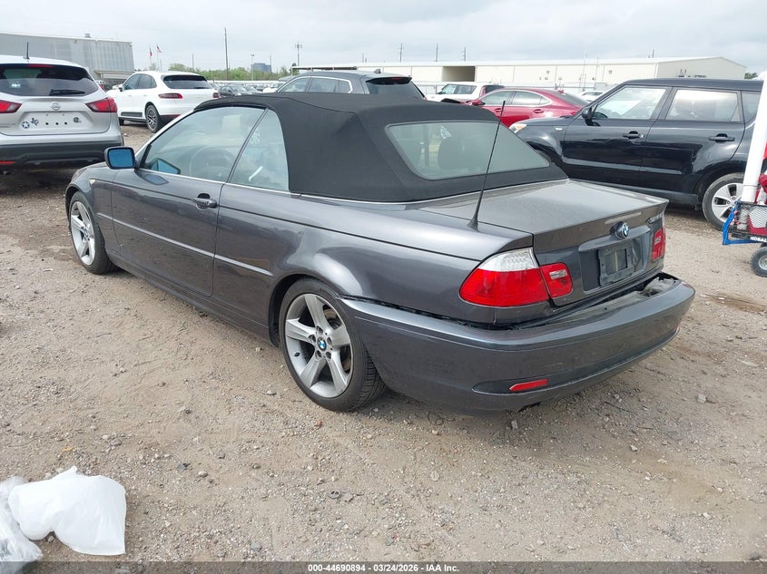 2006 BMW 3er VIN WBABW334X6PX85454 IAAI salvage auction — REAR END, Original (Texas), sold $1,700 on 2026-08-13 (photo 3)