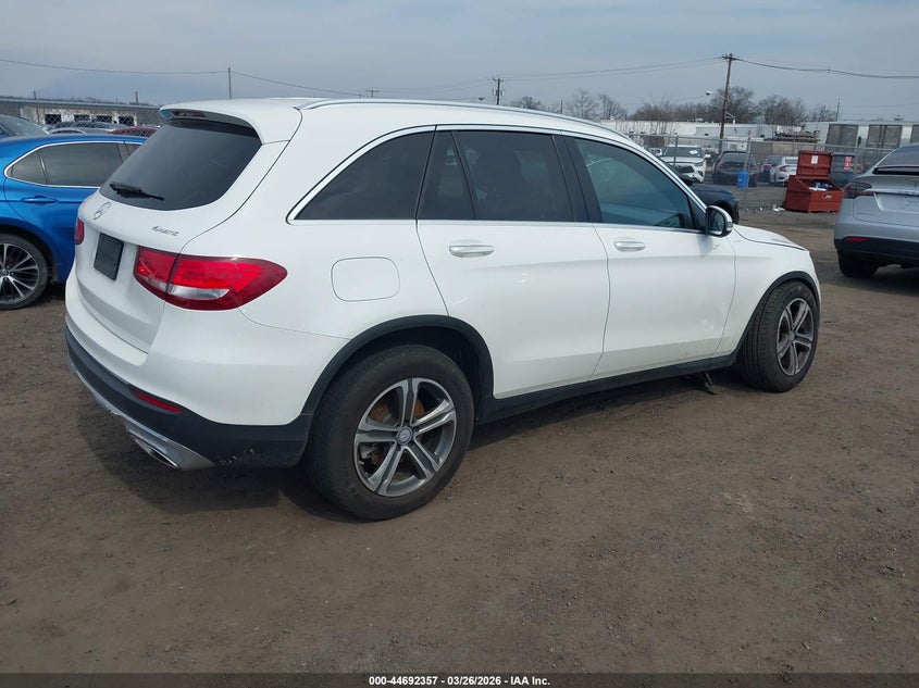 2017 Mercedes-benz Glc class VIN WDC0G4KB2HF149918 IAAI salvage auction — THEFT, Salvage (New Jersey), sold $2,750 on 2026-07-20 (photo 4)