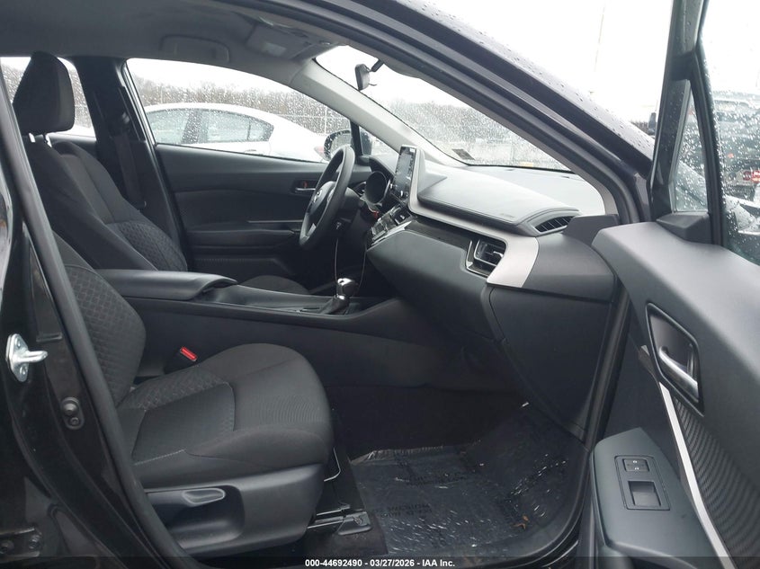 2021 Toyota C-hr VIN NMTKHMBX6MR132202 IAAI salvage auction — FRONT & REAR, Wait Title, sold $5,650 on 2026-08-01 (photo 5)