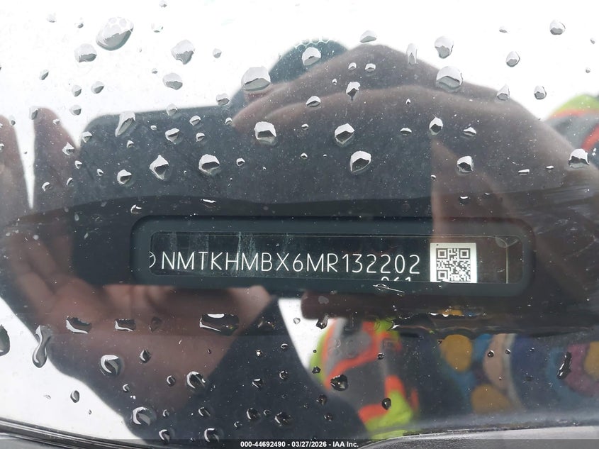 2021 Toyota C-hr VIN NMTKHMBX6MR132202 IAAI salvage auction — FRONT & REAR, Wait Title, sold $5,650 on 2026-08-01 (photo 9)