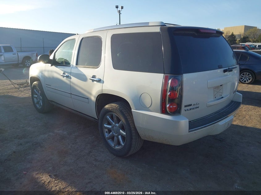 2011 Gmc Yukon VIN 1GKS2EEF4BR395543 IAAI salvage auction — RIGHT SIDE, Clear (Oklahoma), sold $1,275 on 2026-08-21 (photo 3)