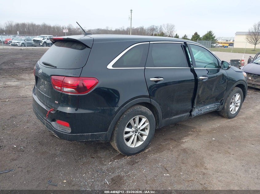 2019 Kia Sorento VIN 5XYPG4A38KG479565 IAAI salvage auction — FRONT END, Wait Title, sold $1,800 on 2026-07-07 (photo 4)
