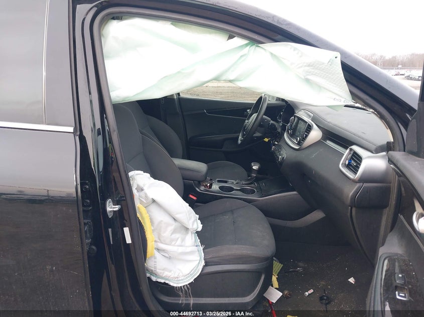 2019 Kia Sorento VIN 5XYPG4A38KG479565 IAAI salvage auction — FRONT END, Wait Title, sold $1,800 on 2026-07-07 (photo 5)