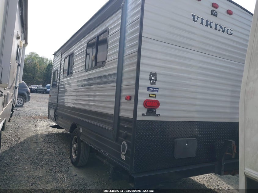 2019 Forest river Vikings VIN 5ZT2VWGC6KJ122709 IAAI salvage auction — WATER/FLOOD, Salvage (North Carolina), sold $1,700 on 2026-07-16 (photo 3)