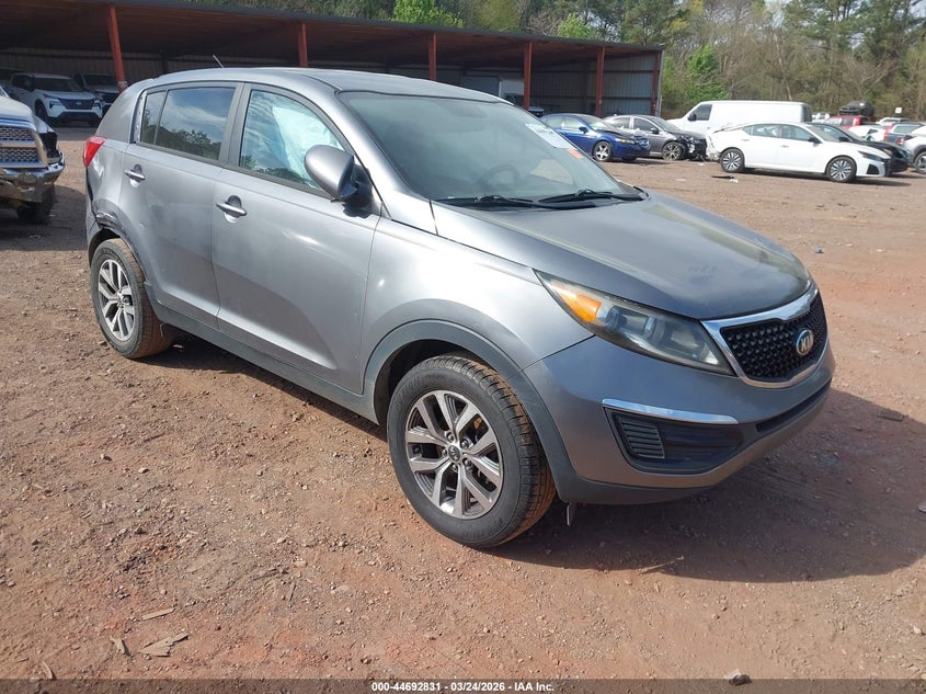2016 Kia Sportage VIN KNDPB3AC3G7800456 IAAI salvage auction — LEFT SIDE, Wait Title, sold $950 on 2026-07-08 (photo 1)