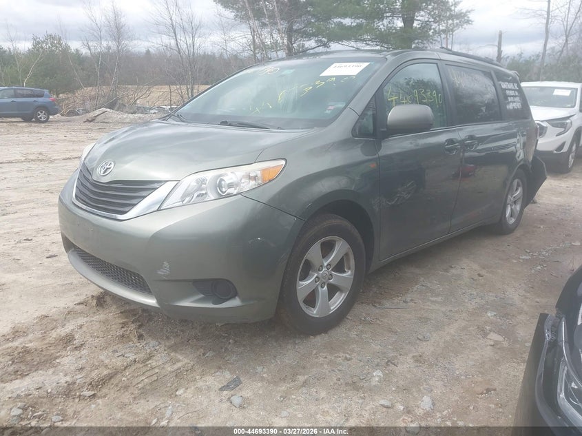2012 Toyota Sienna VIN 5TDKK3DCXCS212687 IAAI salvage auction — REAR END, Wait Title, sold $1,050 on 2026-07-14 (photo 2)