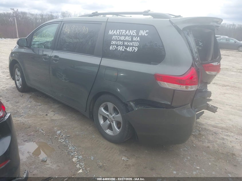 2012 Toyota Sienna VIN 5TDKK3DCXCS212687 IAAI salvage auction — REAR END, Wait Title, sold $1,050 on 2026-07-14 (photo 3)