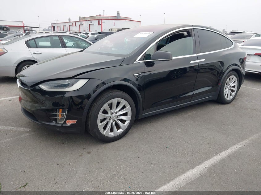 2019 Tesla Model x VIN 5YJXCAE28KF202045 IAAI salvage auction — RIGHT SIDE, Salvage (California), sold $5,700 on 2026-07-29 (photo 2)
