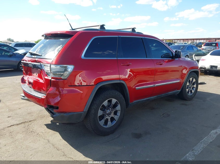 2011 Jeep Grand cherokee VIN 1J4RS4GG9BC513612 IAAI salvage auction — REAR END, Salvage (Arizona), sold $1,850 on 2026-07-19 (photo 4)