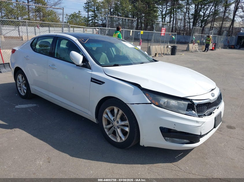 2012 Kia Optima VIN 5XXGN4A7XCG052984 IAAI salvage auction — FRONT END, Wait Title, sold $700 on 2026-07-17 (photo 1)