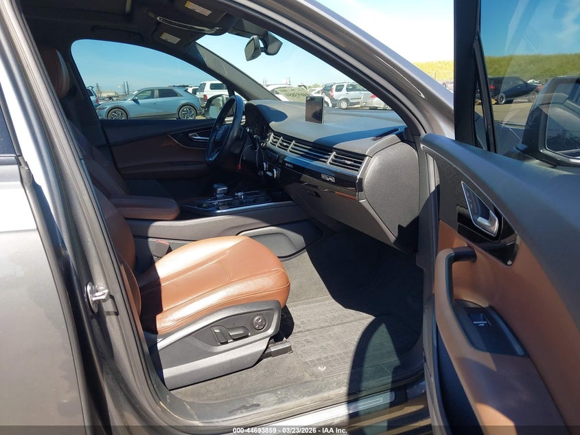 2018 Audi Q7 VIN WA1VAAF72JD010305 IAAI salvage auction — FRONT END, Salvage (California), sold $7,700 on 2026-07-08 (photo 5)