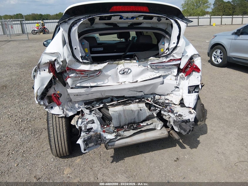 2018 Hyundai Tucson VIN KM8J23A49JU694386 IAAI salvage auction — REAR END, Certificate Of Destruction (Florida), sold $2,775 on 2026-07-08 (photo 6)
