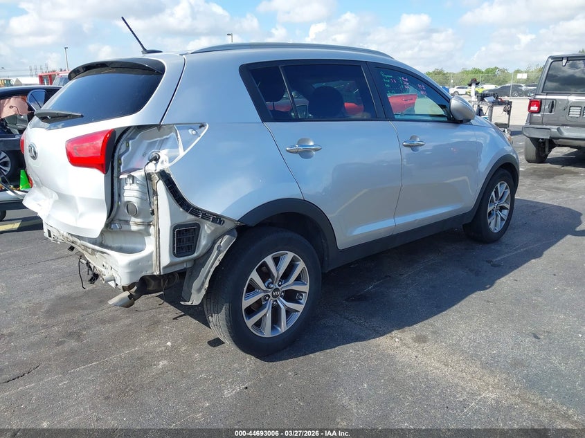 2015 Kia Sportage VIN KNDPB3ACXF7712583 IAAI salvage auction — REAR END, Wait Title, sold $2,025 on 2026-07-21 (photo 4)