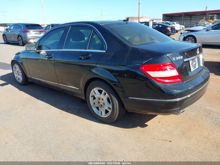 2008 Mercedes-benz C class VIN WDDGF54X88R030569 IAAI salvage auction — WATER/FLOOD, Salvage (Hawaii), sold $175 on 2026-08-04 (photo 3)