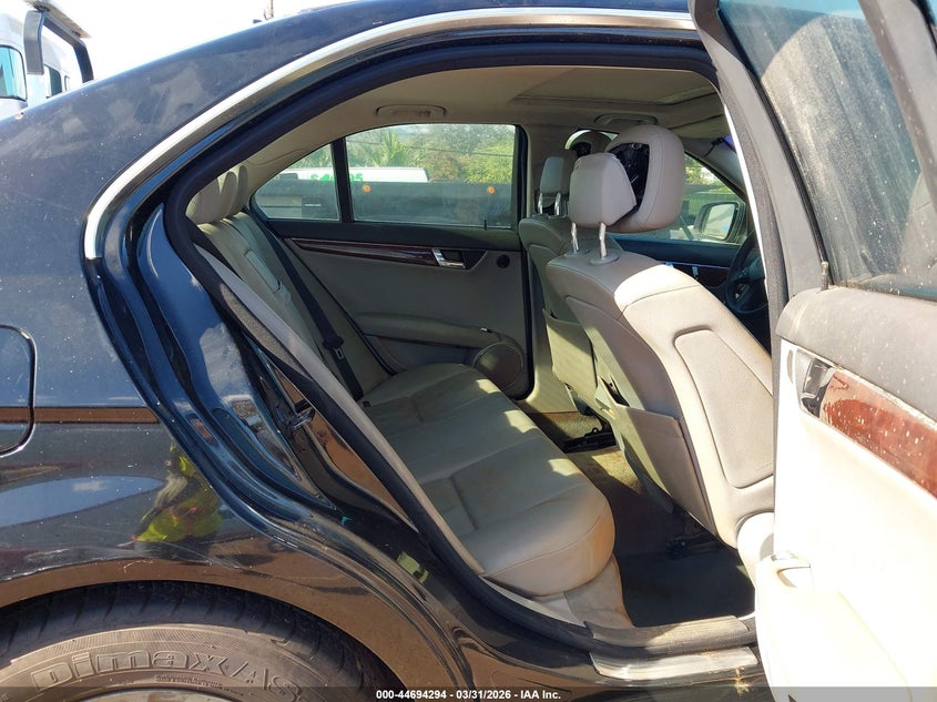 2008 Mercedes-benz C class VIN WDDGF54X88R030569 IAAI salvage auction — WATER/FLOOD, Salvage (Hawaii), sold $175 on 2026-08-04 (photo 8)